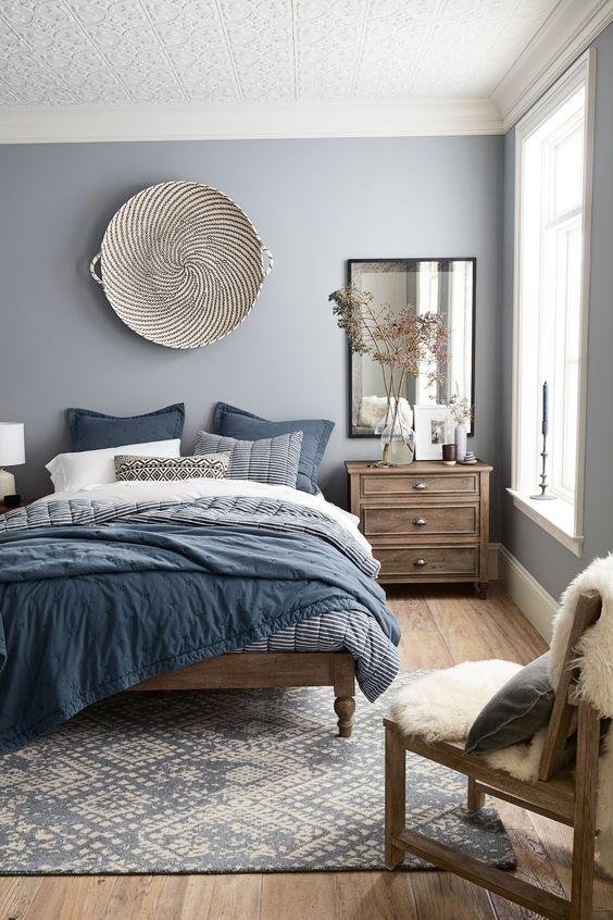ways to make a small bedroom look bigger